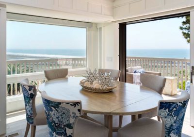 California-Coastal-16-dining-room